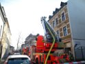 Einsatz Feuerwehr SEK Polizei Koeln Nippes Merheimerstr P006